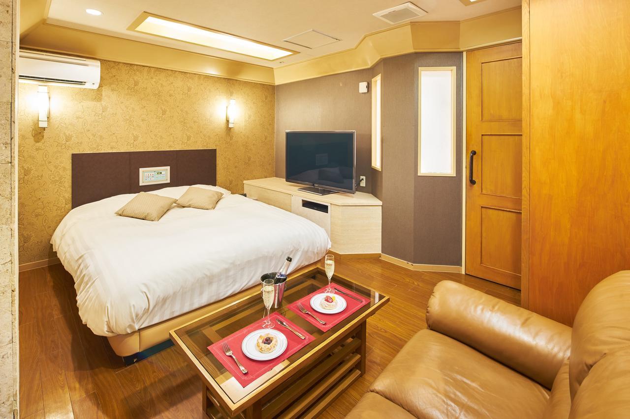 Hotel Aqua Blue Yokosuka (Adults Only) Buitenkant foto