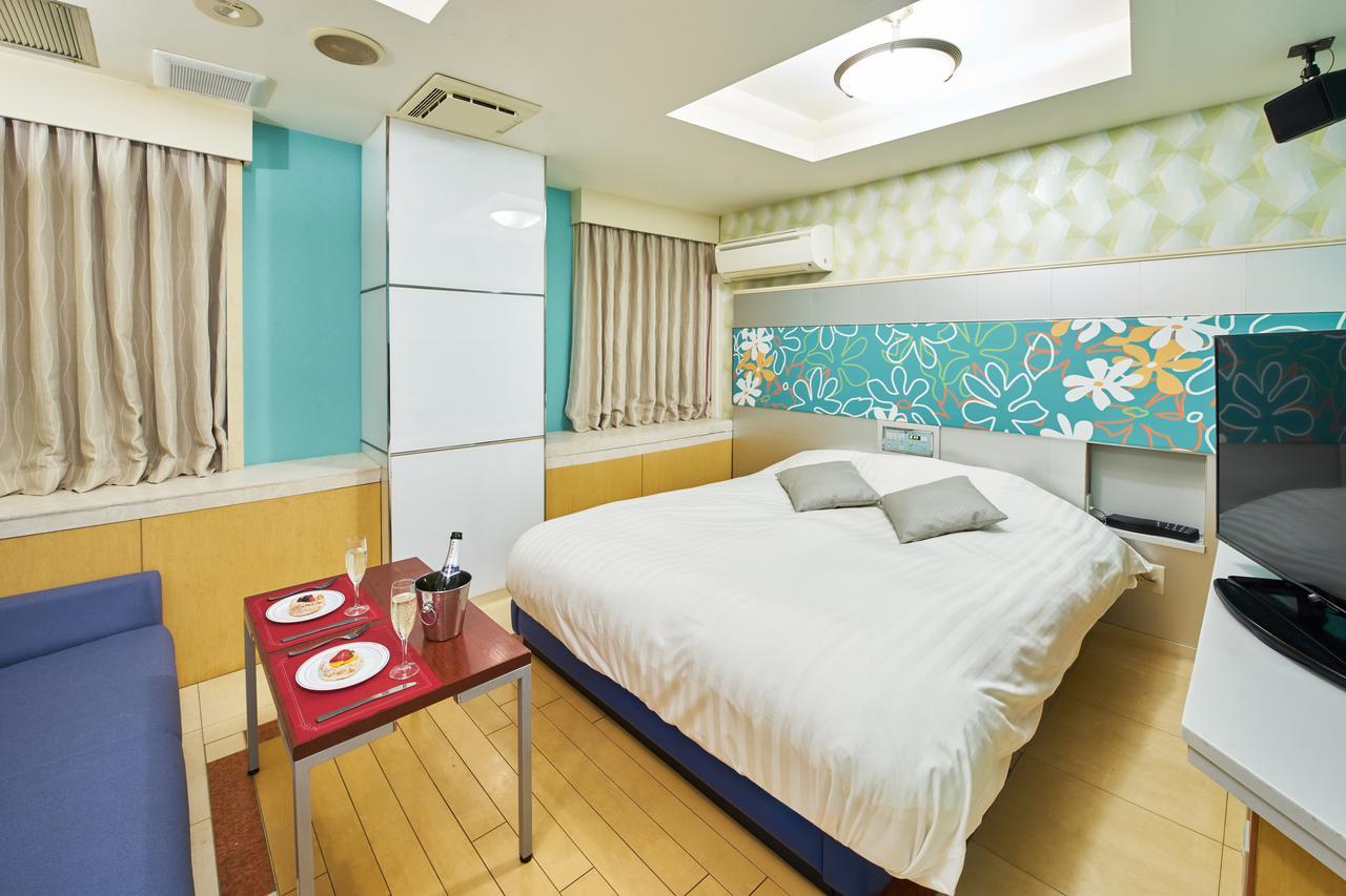 Hotel Aqua Blue Yokosuka (Adults Only) Buitenkant foto