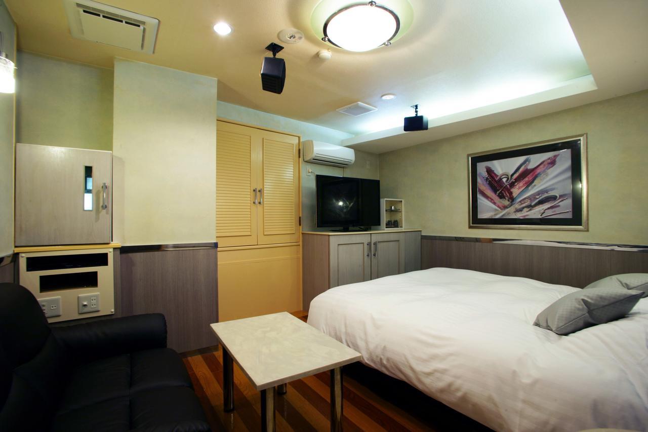 Hotel Aqua Blue Yokosuka (Adults Only) Buitenkant foto